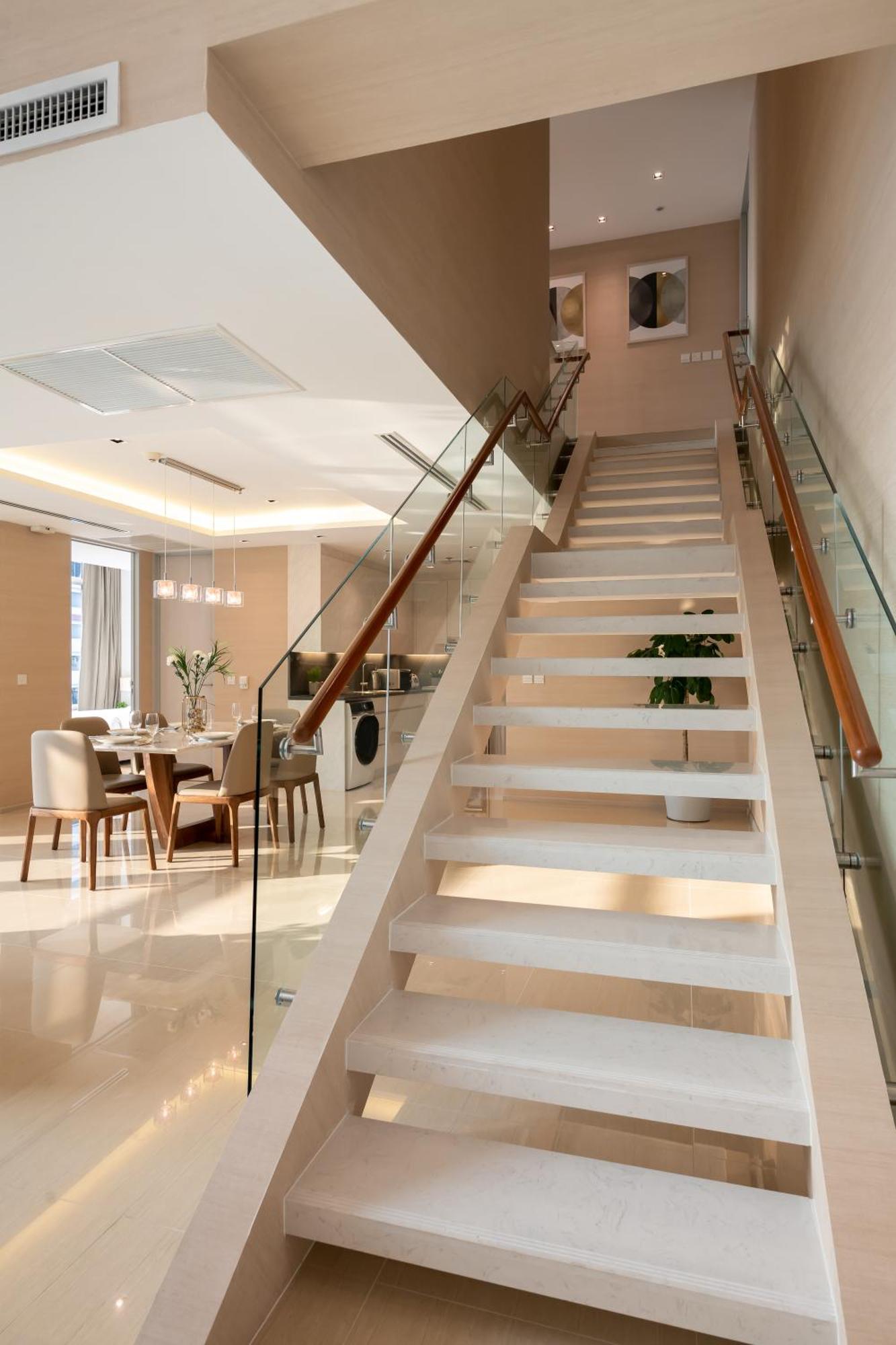Jasmine 59 Hotel Бангкок Екстер'єр фото A staircase with a glass balustrade