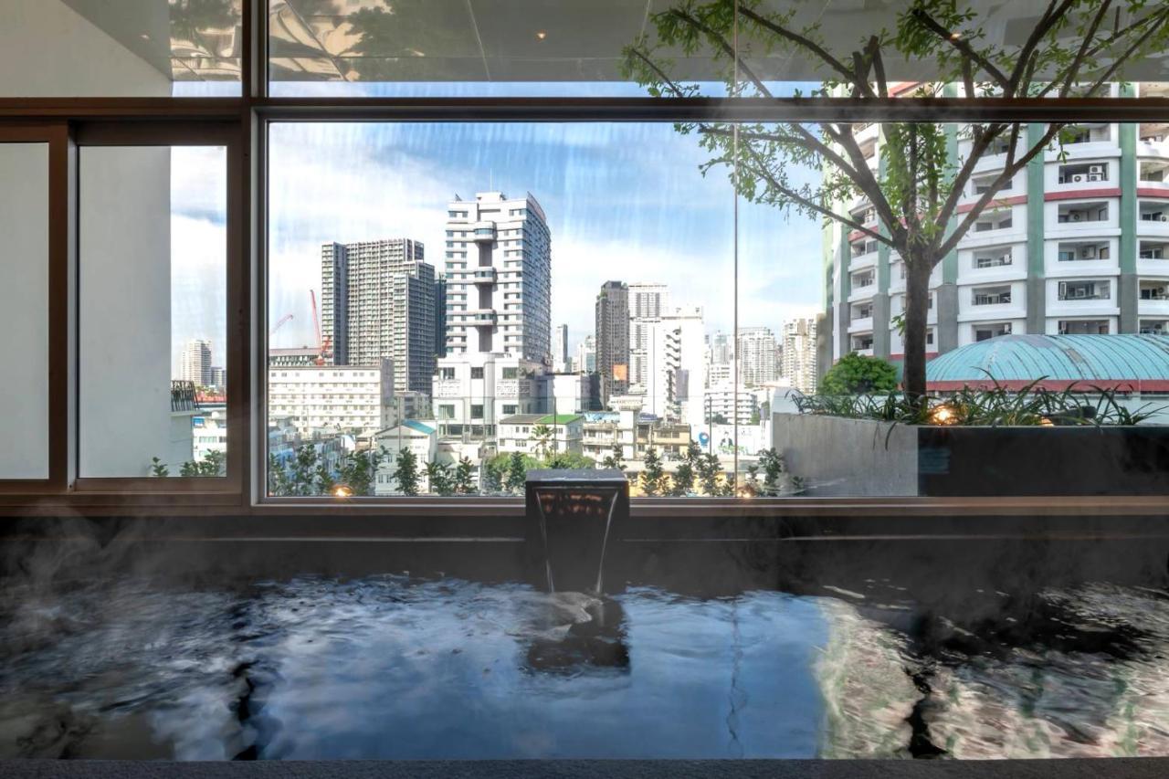 Jasmine 59 Hotel Бангкок Екстер'єр фото A rendering of the rooftop pool at the hotel