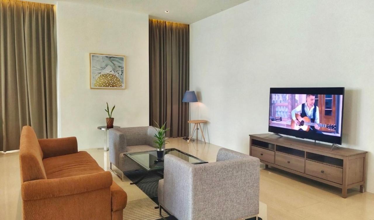 Jasmine 59 Hotel Бангкок Екстер'єр фото A living room in a serviced apartment in Ho Chi Minh City, Vietnam